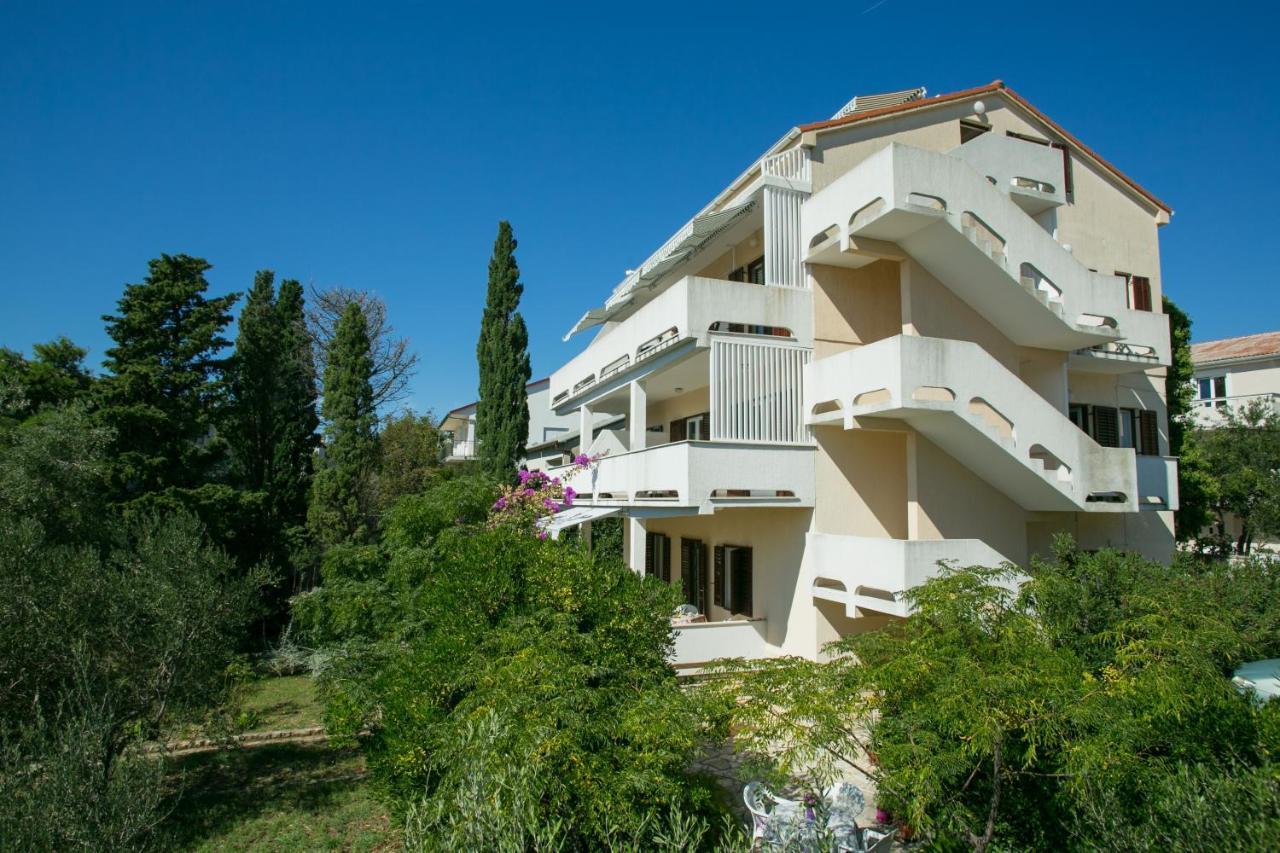 Apartments With A Parking Space Novalja, Pag - 6552 Buitenkant foto