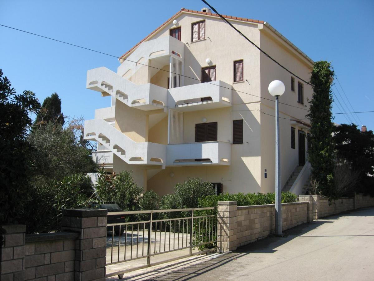 Apartments With A Parking Space Novalja, Pag - 6552 Buitenkant foto