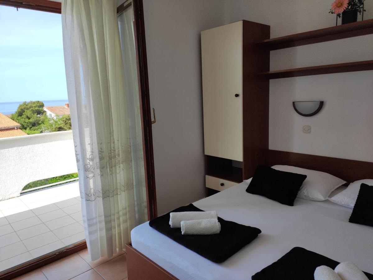 Apartments With A Parking Space Novalja, Pag - 6552 Buitenkant foto