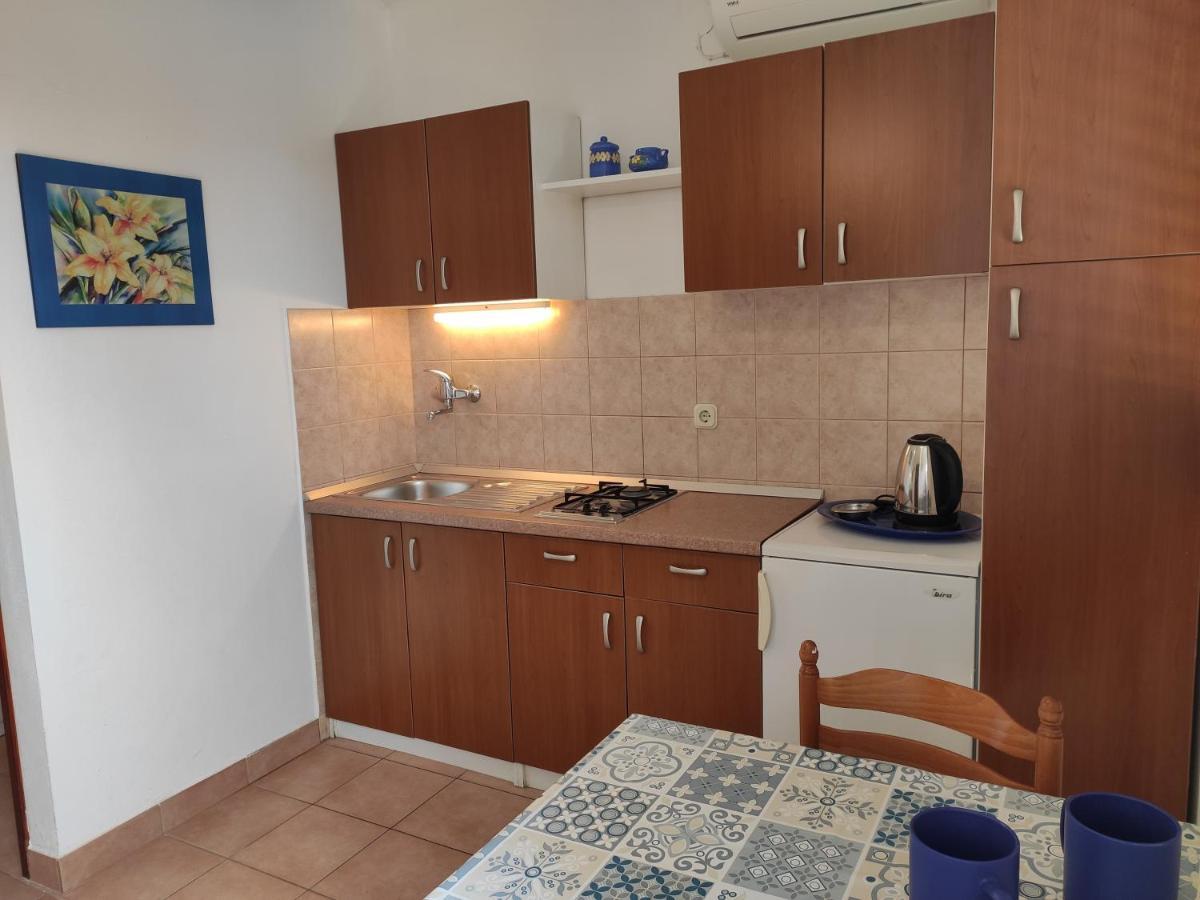 Apartments With A Parking Space Novalja, Pag - 6552 Buitenkant foto